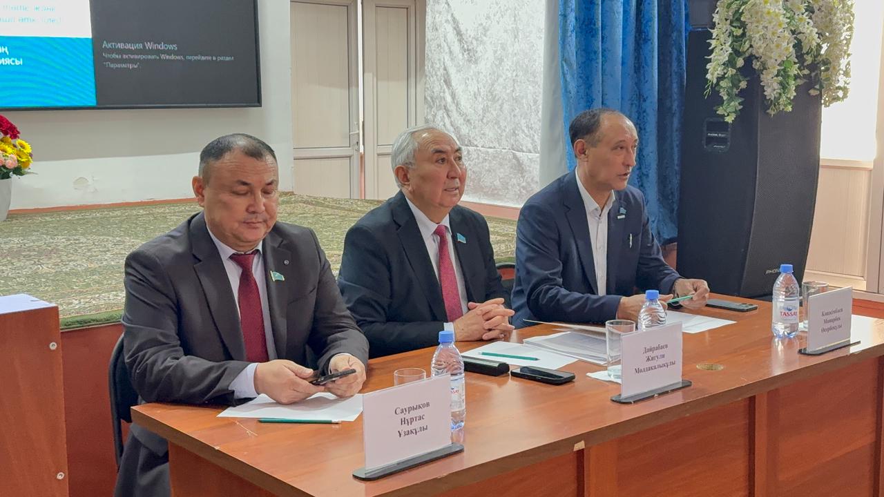 Жигули Дайрабаев Мойынқұм ауданында: Жаңа Конституция жобасын түсіндіру жұмыстары жалғасуда