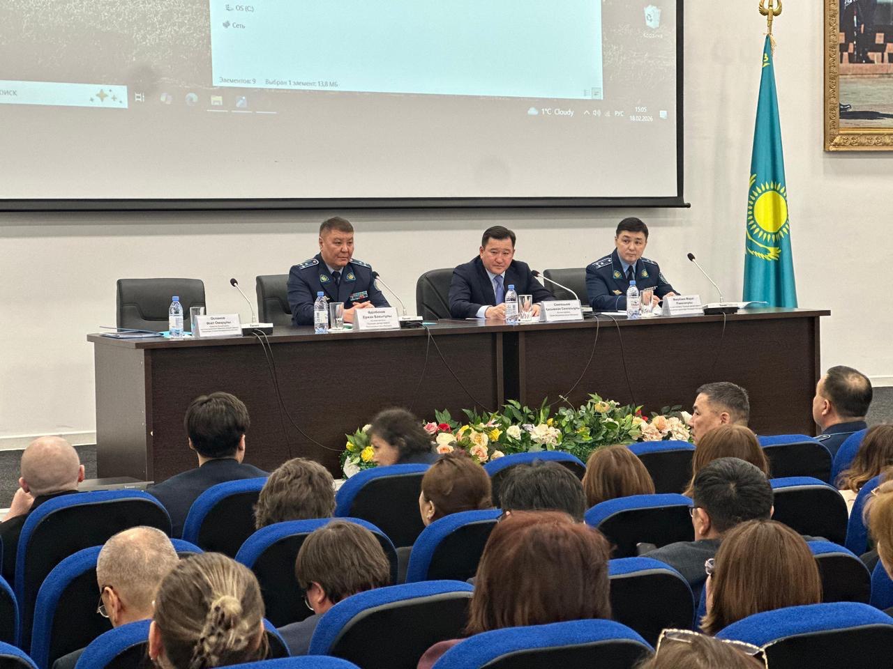 «Заң мен тәртіп»: Астанада кәмелетке толмағандар арасындағы құқық бұзушылық пен экстремизмнің алдын алу мәселелері талқыланды