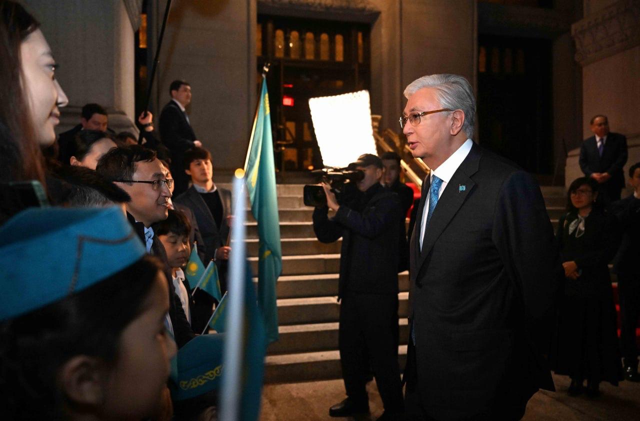 Президент Қасым-Жомарт Тоқаев Вашингтонға жұмыс сапарымен келді