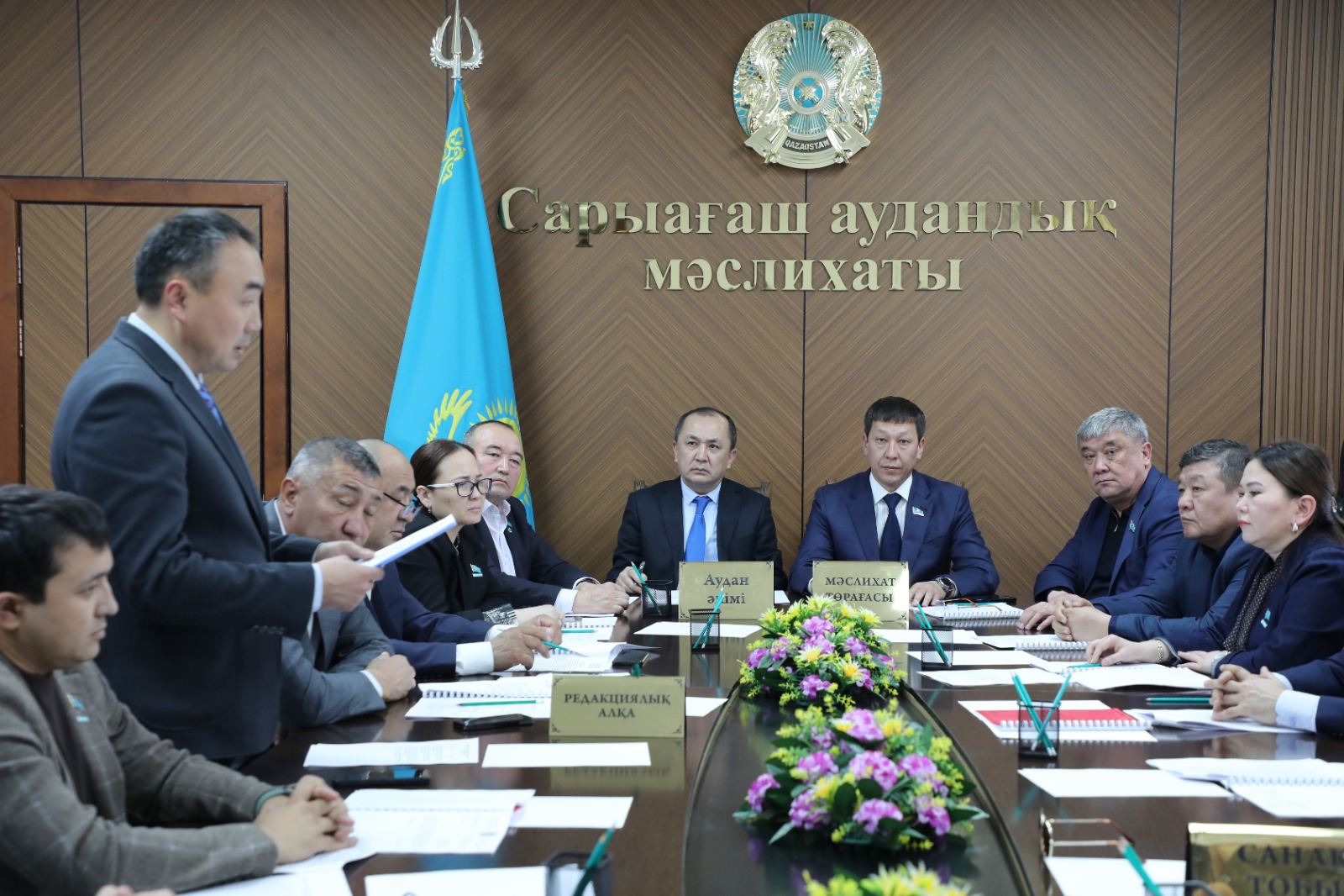 САРЫАҒАШ: КЕЗЕКТЕН ТЫС СЕССИЯ ӨТТІ