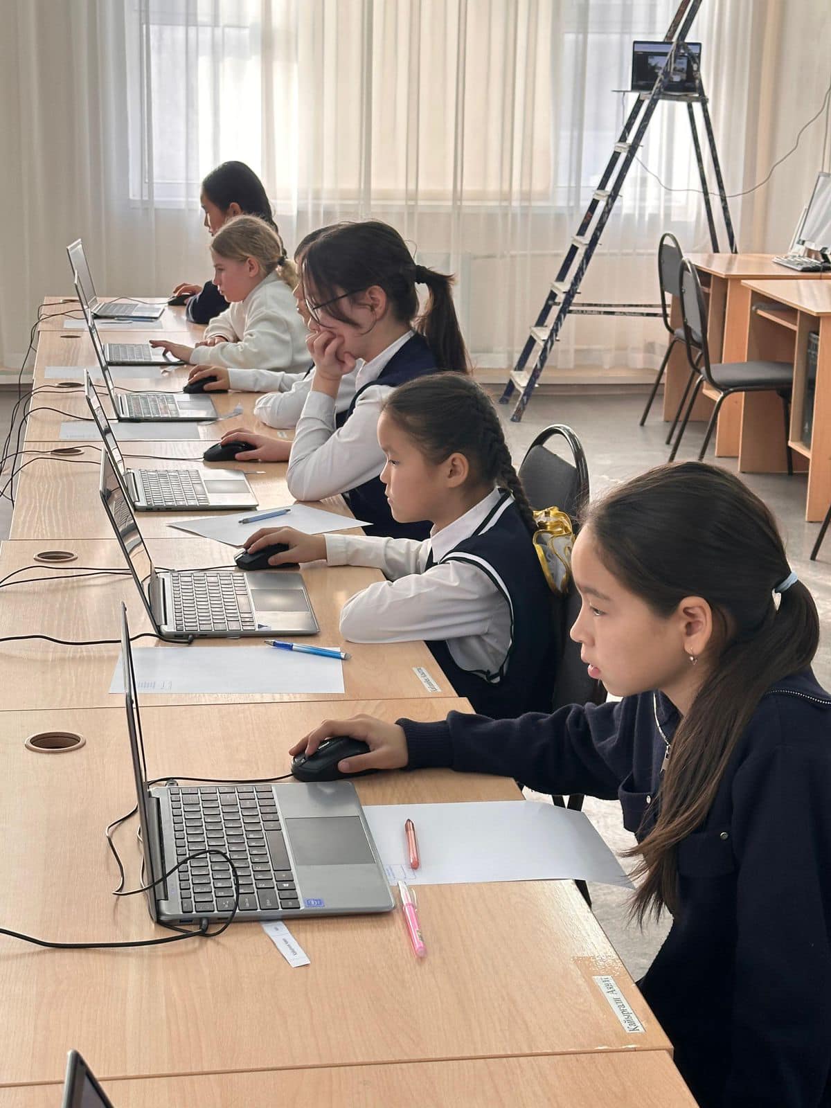 Прошел областной этап республиканской олимпиады для учащихся 5-6 классов по общеобразовательным предметам