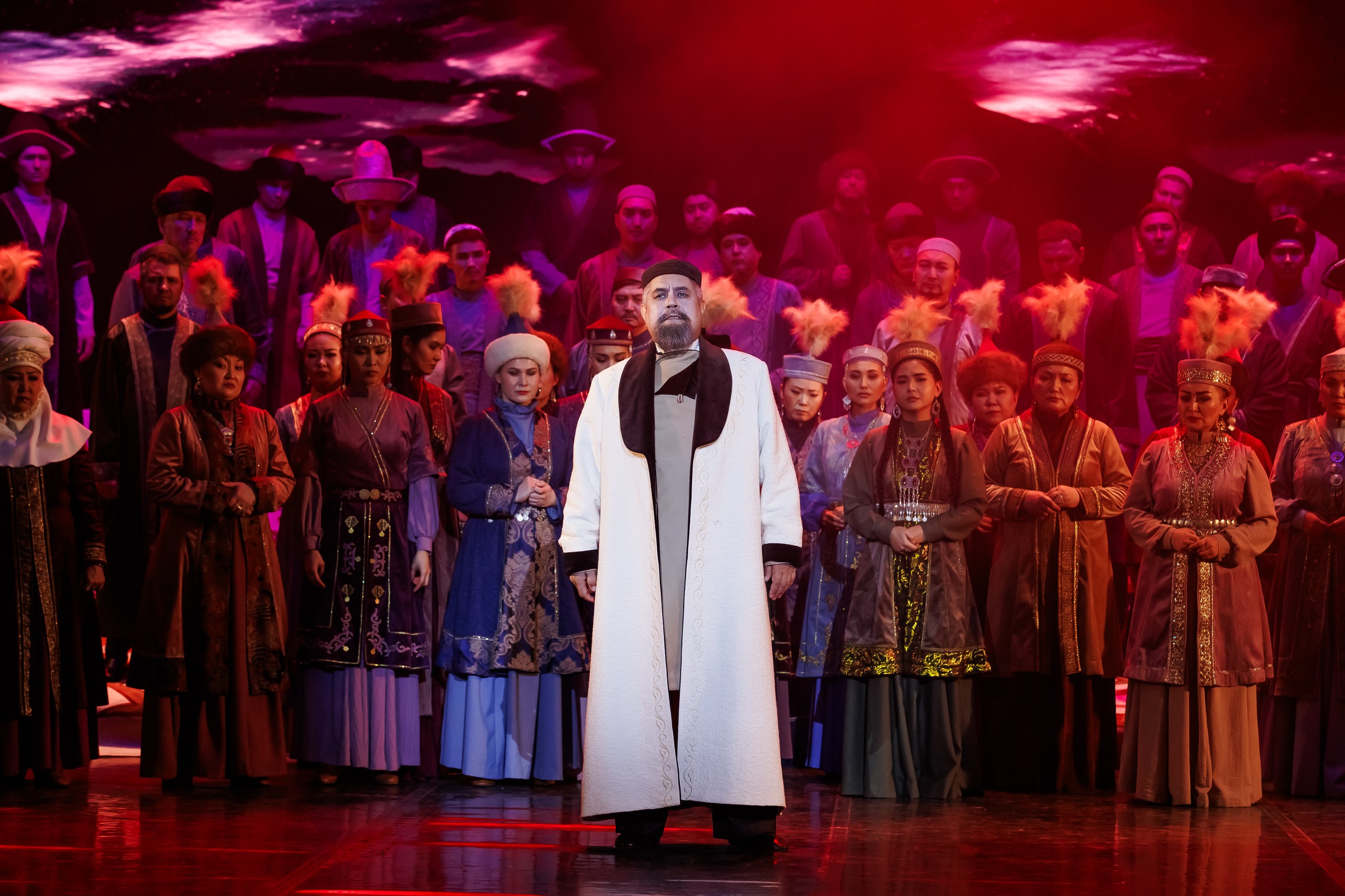 Алматыда «Абай» операсының жаңартылған нұсқасының премьерасы өтті