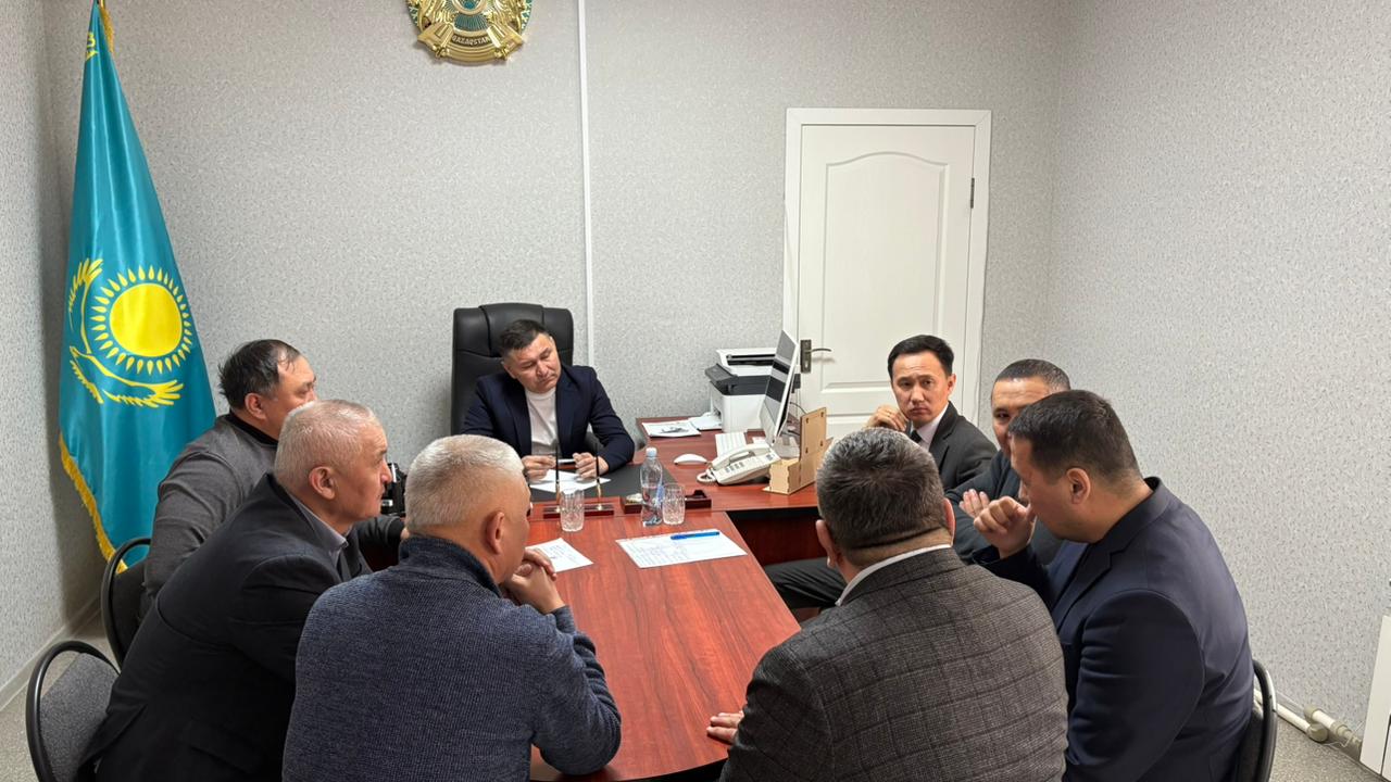 2026 жылдың 30 қаңтарында Аудандық маслихат төрағасы Р.Әбеуов аудан әкімі А.Аманжоловпен бірге Сарышаған кентінде болып, тұрғындармен кездесіп, жеке қабылдау өткізді. Жеке қабылдау барысында тұрғындарды толғандырып жүрген өзекті мәселелер ортаға салынып, талқыланды.