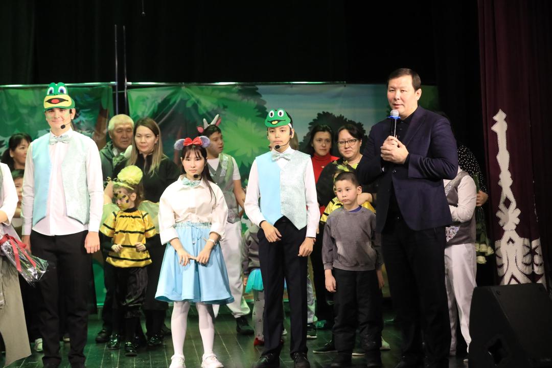 «Алақай» қуыршақ театрында ерекше білім беру қажеттіліктері бар балалар «Қасқыр мен жеті лақ» мюзиклін сахналады