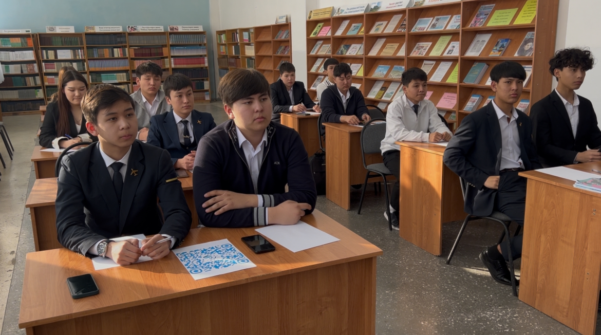 Провели диктант на тему «Открытые выборы — зеркало открытого общества».