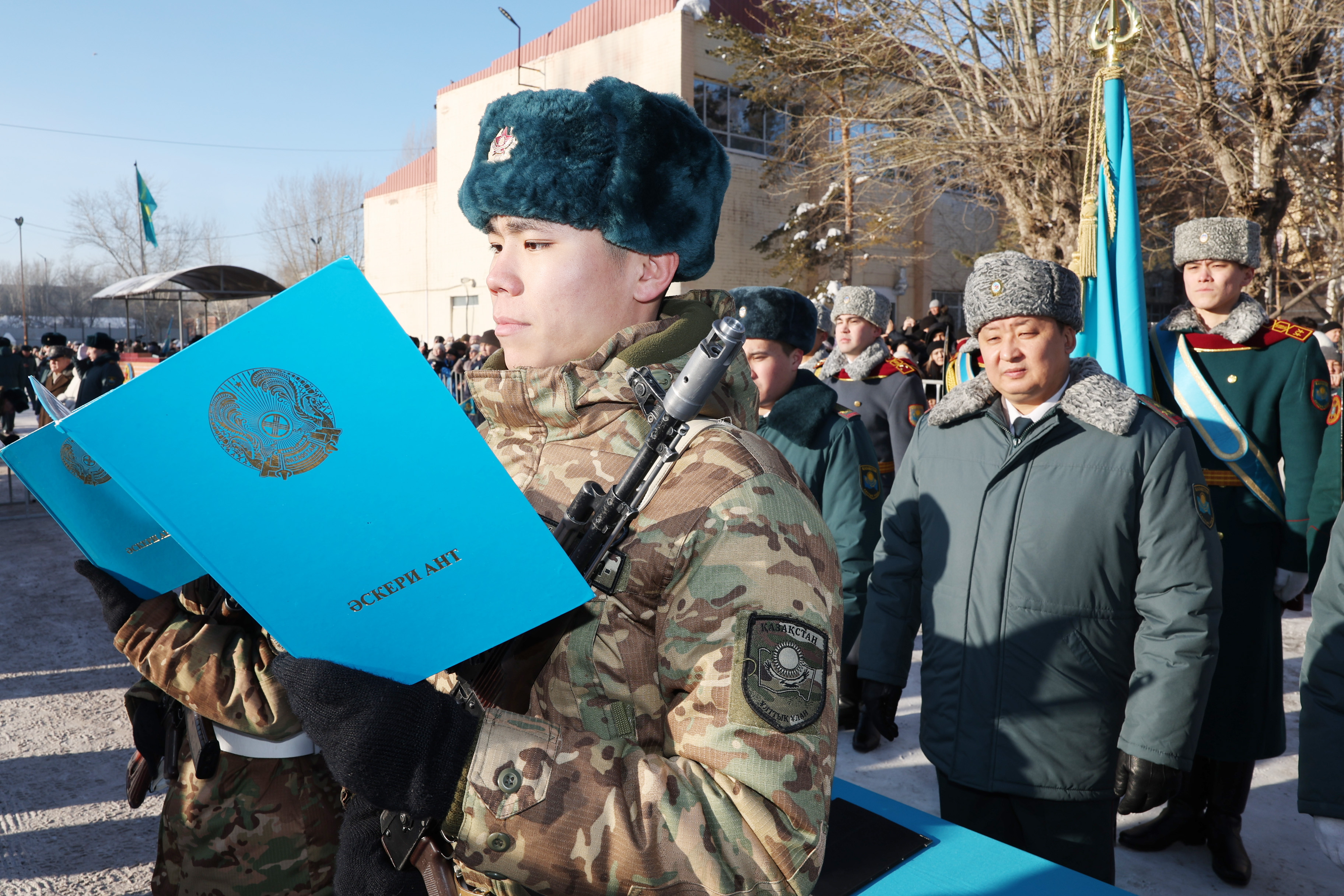 Астанада ұландық сарбаздар ант қабылдады