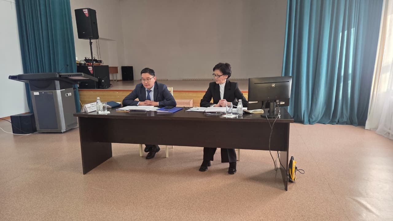 Білім беру ұйымдарының директорлар кеңесінің кеңейтілген отырысы өтті.