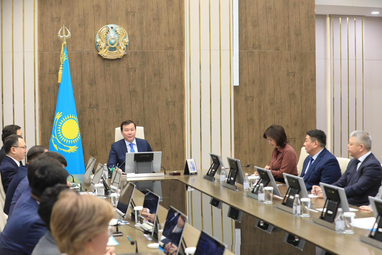 В областном акимате состоялось заседание актива по вопросам конституционной реформы