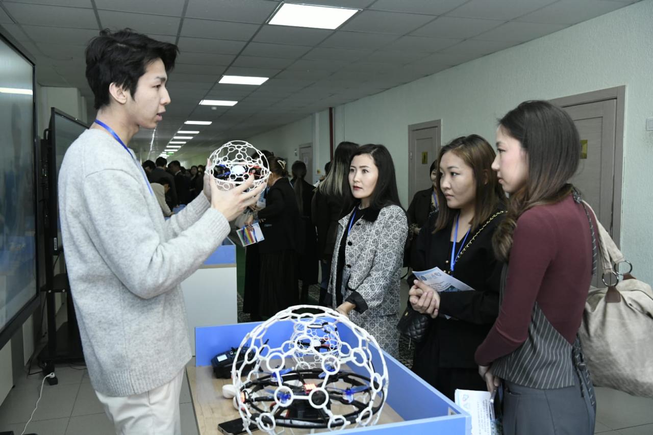 «Жасанды интеллект: дағды, бағыт, болашаққа бағдар»: Астанада республикалық семинар өтті