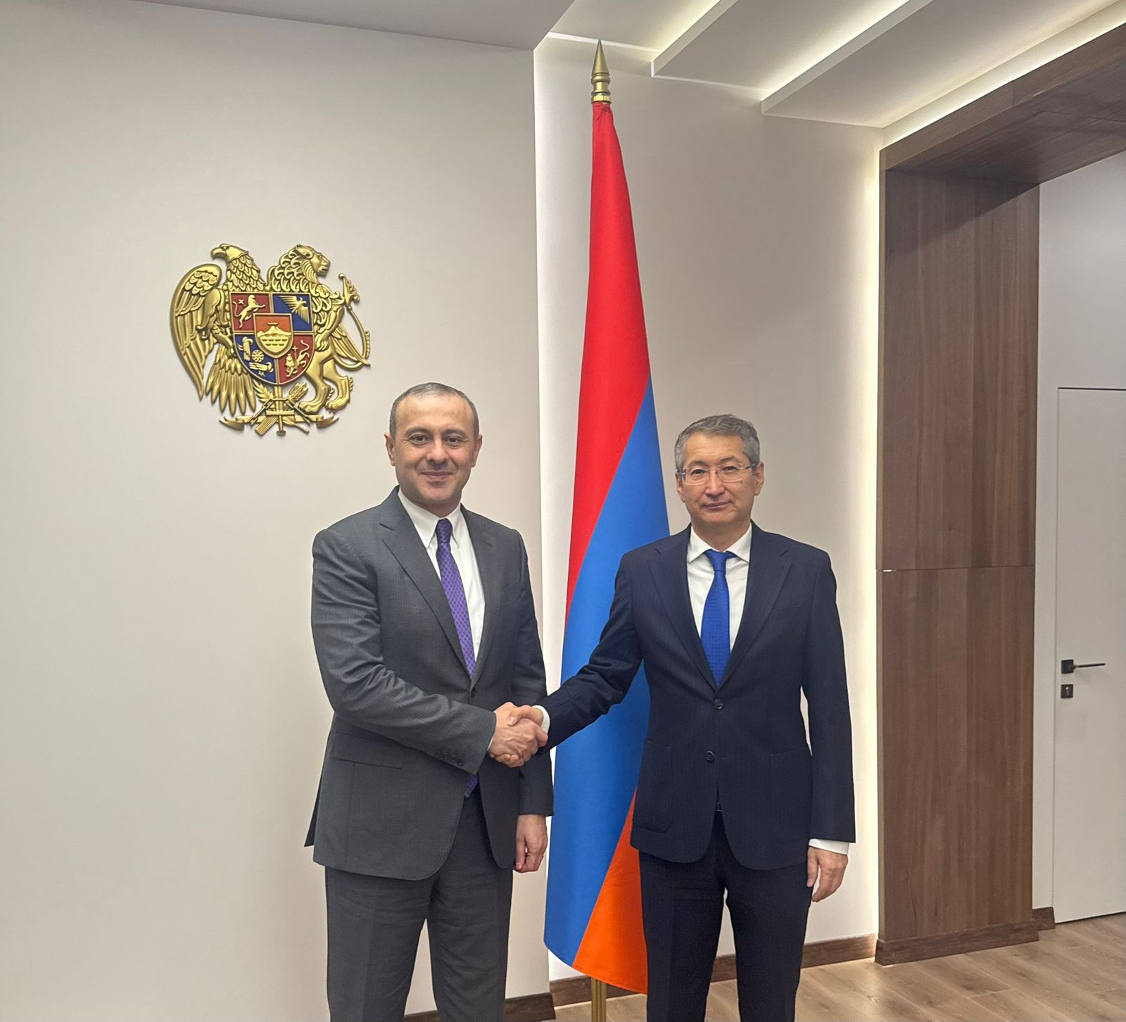 Ереванда конституциялық реформа мен стратегиялық серіктестік перспективалары талқыланды