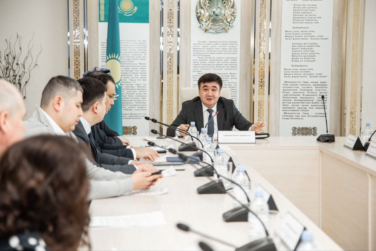 Ақтауда конфессияаралық келісімнің өзекті мәселелері талқыланды.