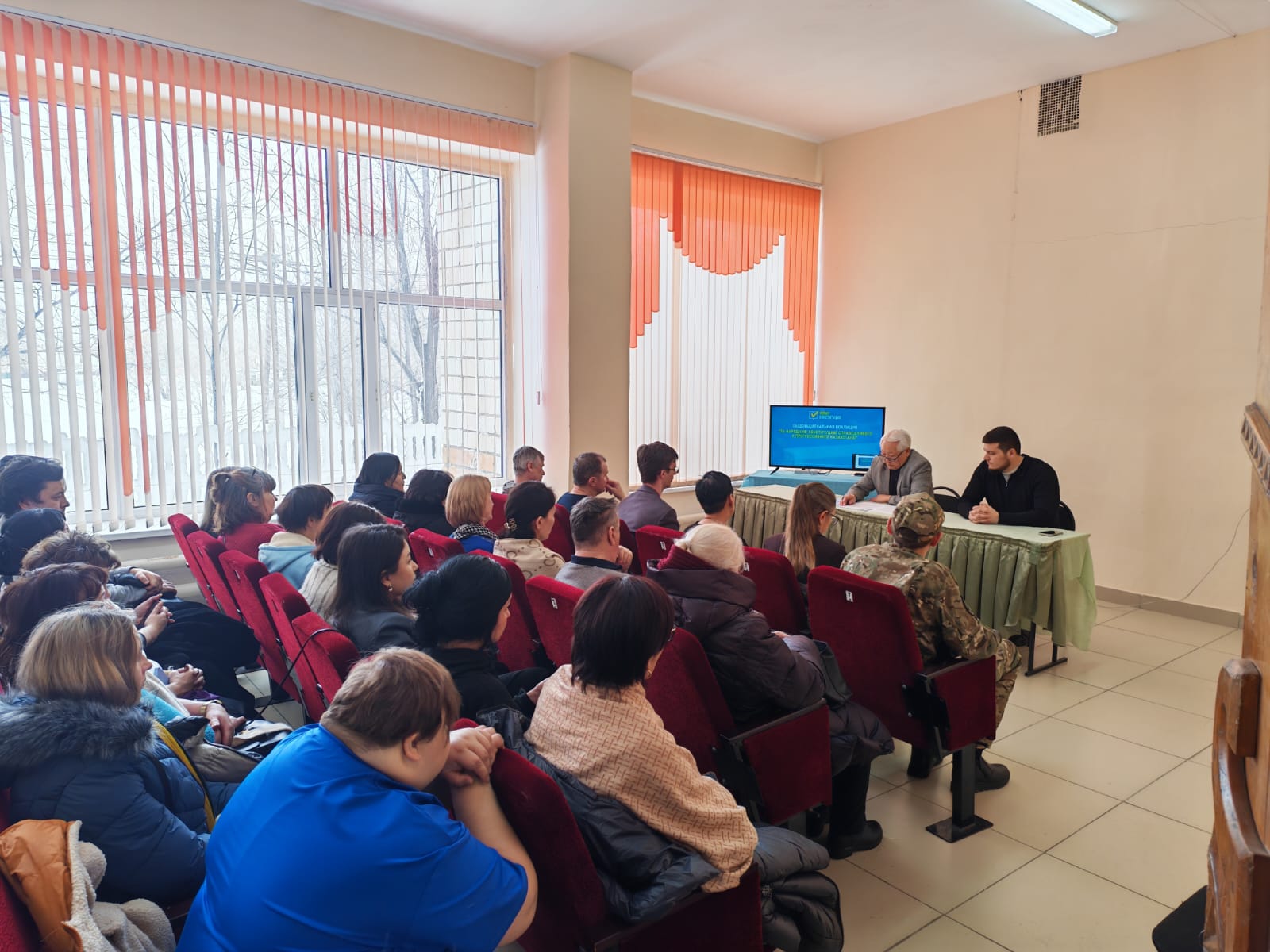 «Әділетті және Прогрессивті Қазақстанның Халықтық Конституциясы үшін!» коалиция мүшелері Жартас ауылының тұрғындарымен  кездесу өткізді