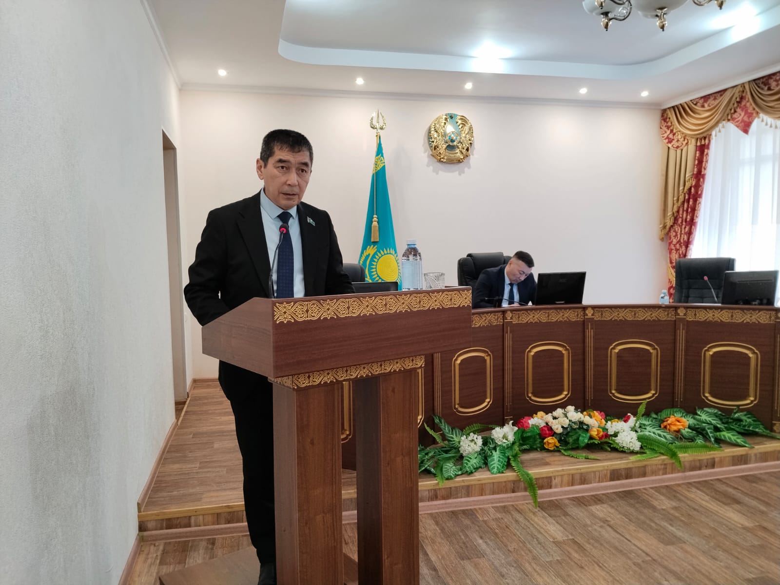 Нұрлан Зарлықұлы Уразалиновтың төрағалығымен аудандық мәслихаттың кезекті сессиясы өтті