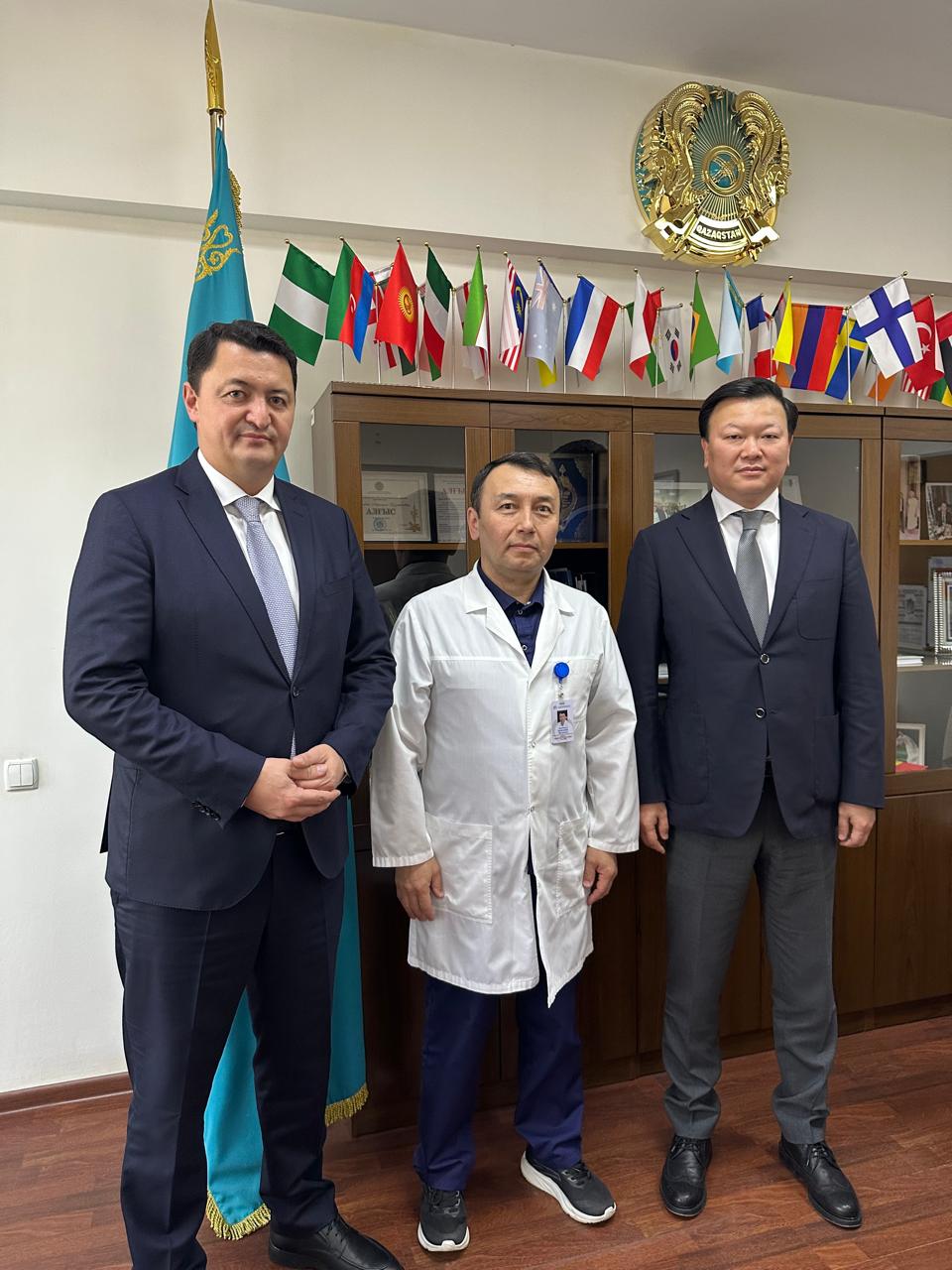 ҚР Президентінің кеңесшісі Алексей Цой Алматы қалалық кардиологиялық орталығына барды