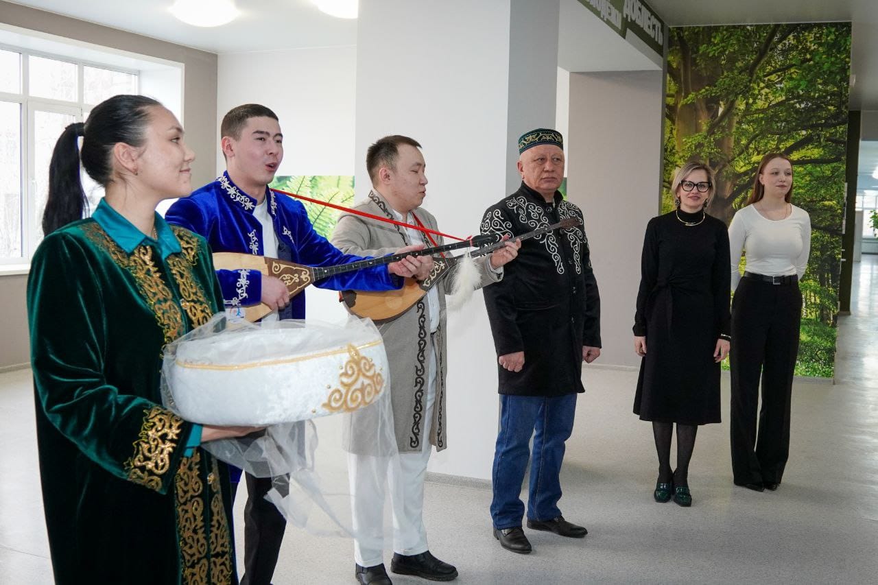 Как в Барнауле поддерживают казахскую культуру