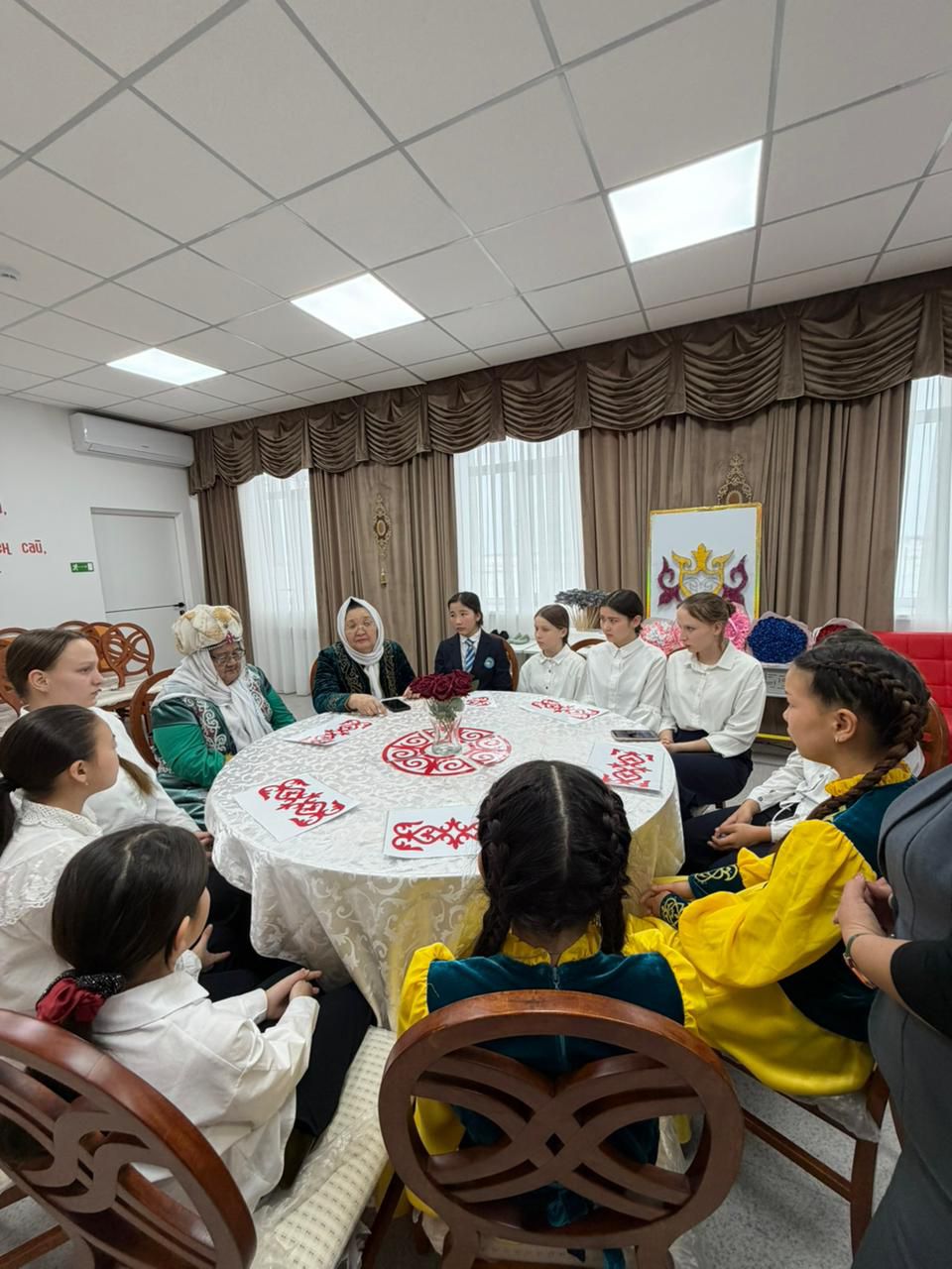 Әженің ақылы – қызға шамшырақ