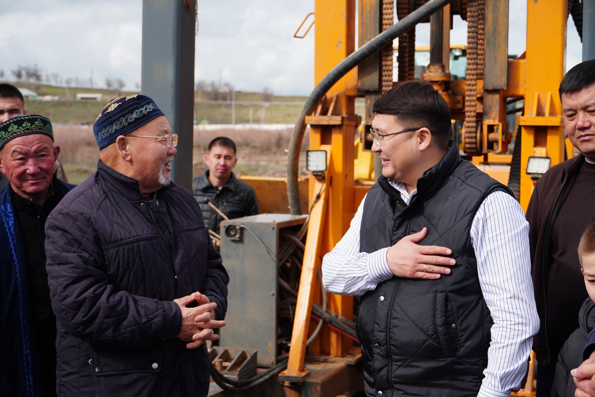 МАХАМБЕТ ЕЛДІ МЕКЕНІ 24 САҒАТ АУЫЗ СУМЕН ҚАМТЫЛАДЫ