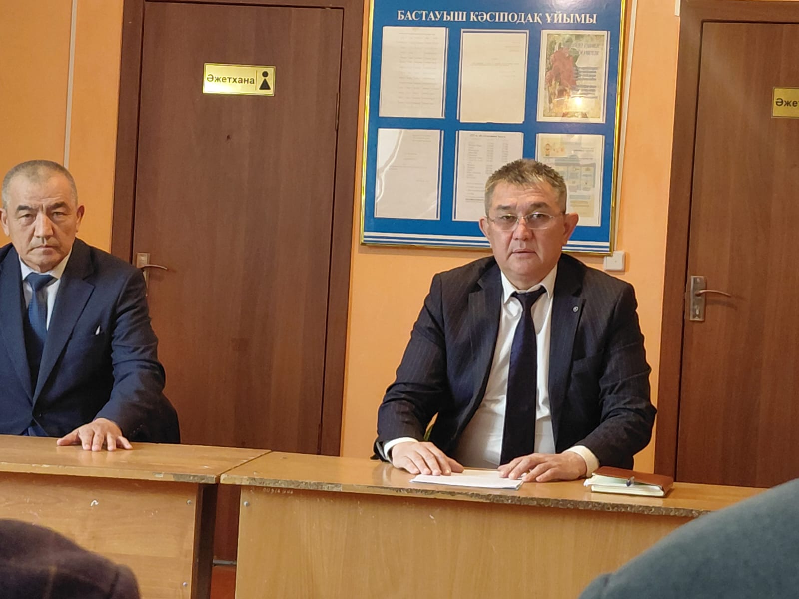 Жалғызтөбе ауылдық округі әкімінің Аққия ауылының тұрғындарымен кезекті кездесуі