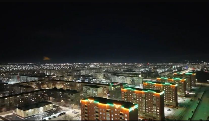 Соңғы үш жылда құрылыс бөлімі қала аумағында сыртқы жарықтандыру желілерін салу бойынша үш кезеңді, сондай-ақ балалар ойын алаңдарын жарықтандыру жобасын іске асырды. Атқарылған жұмыстардың нәтижесінде 150 аула, 100-ден астам көше мен учаске, сондай-ақ 66 балалар ойын алаңы жарықтандырылды. Салынған сыртқы жарықтандыру желілерінің жалпы ұзындығы 80 шақырымнан астамды құрады.