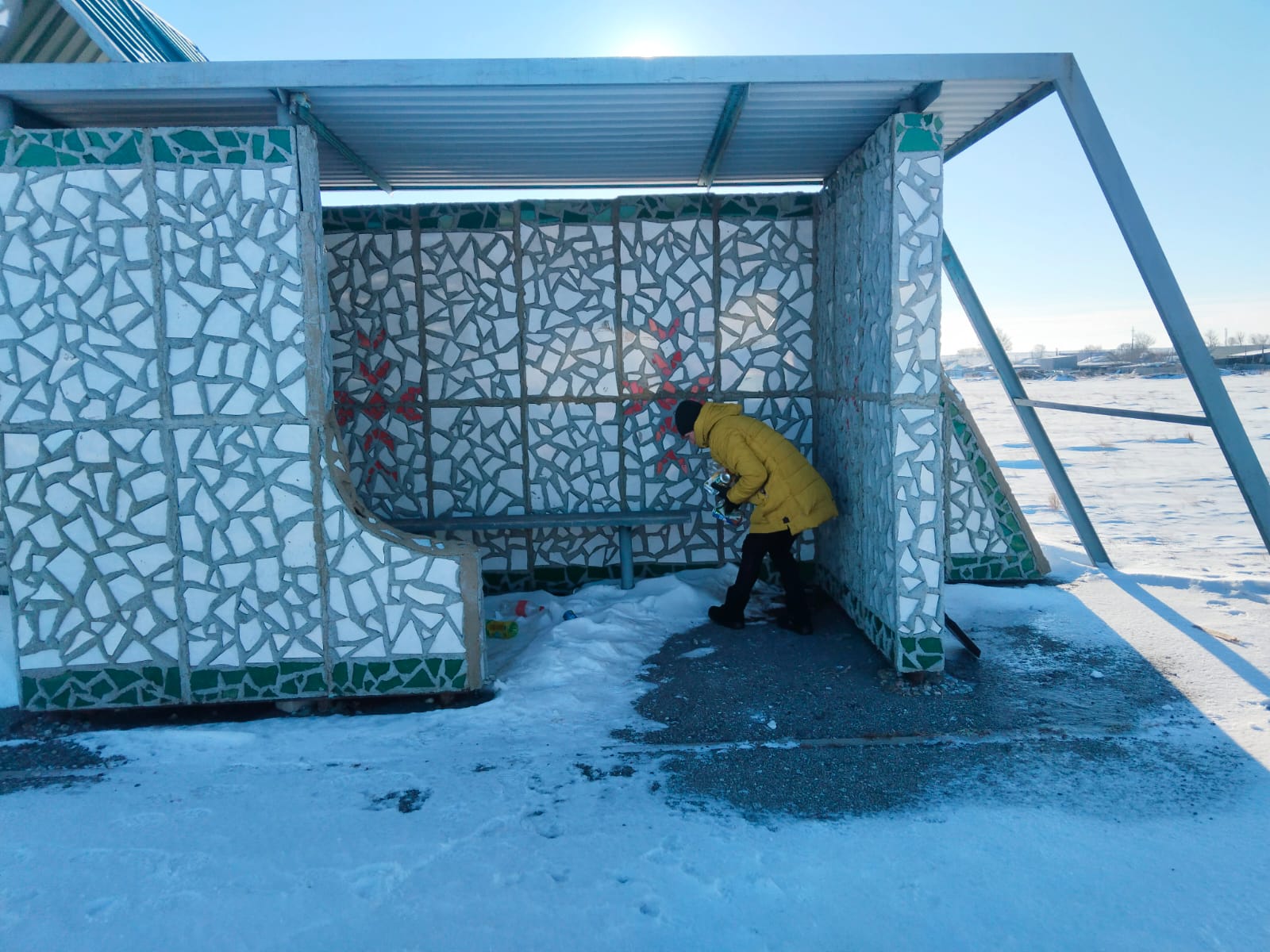 Аялдама аумағын қоқыстан тазалау