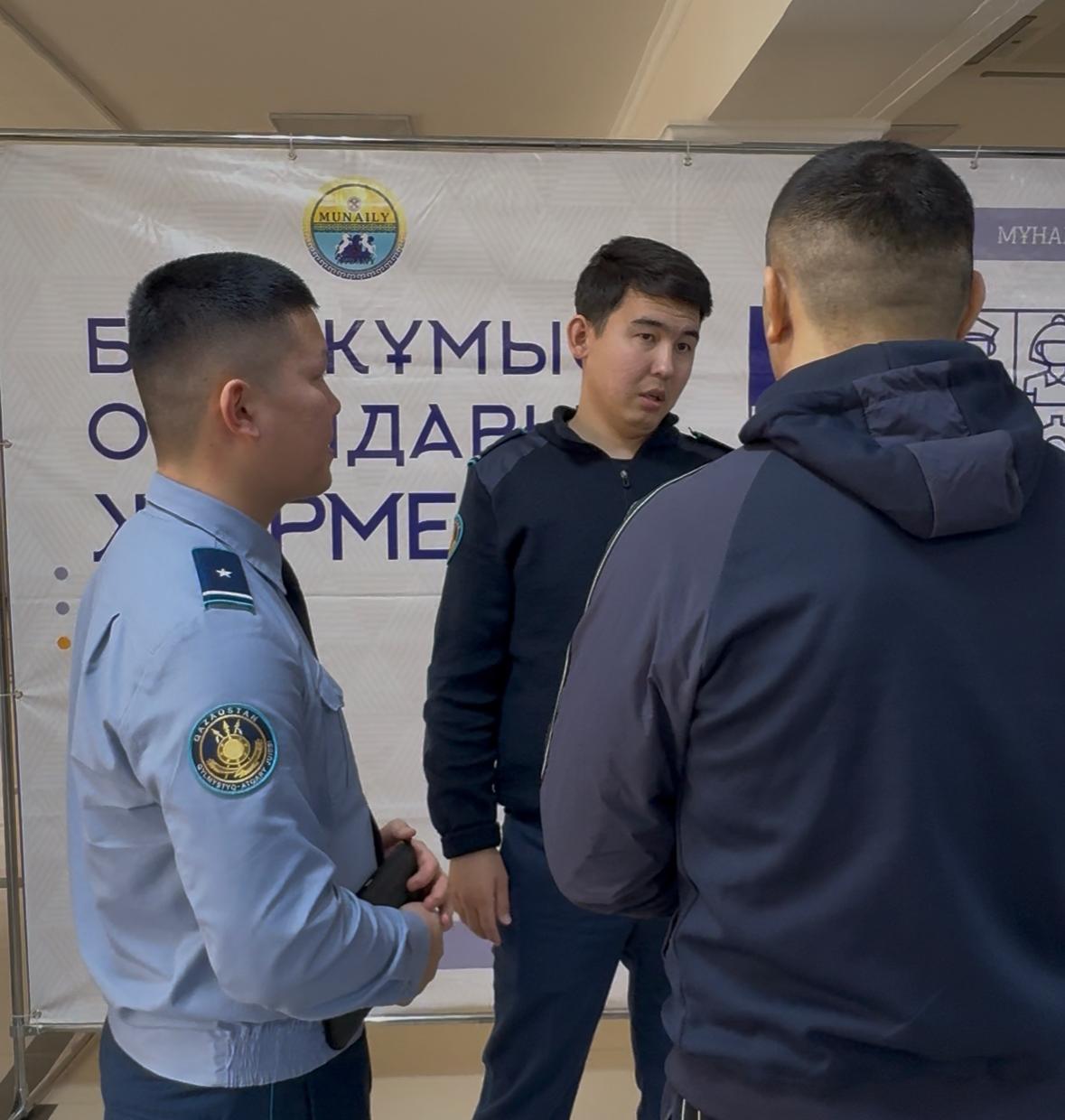 Маңғыстауда азаматтарды қоғамға қайта бейімдеу жұмыстары жалғасуда: Мұнайлы ауданында бос жұмыс орындары жәрмеңкесі өтті