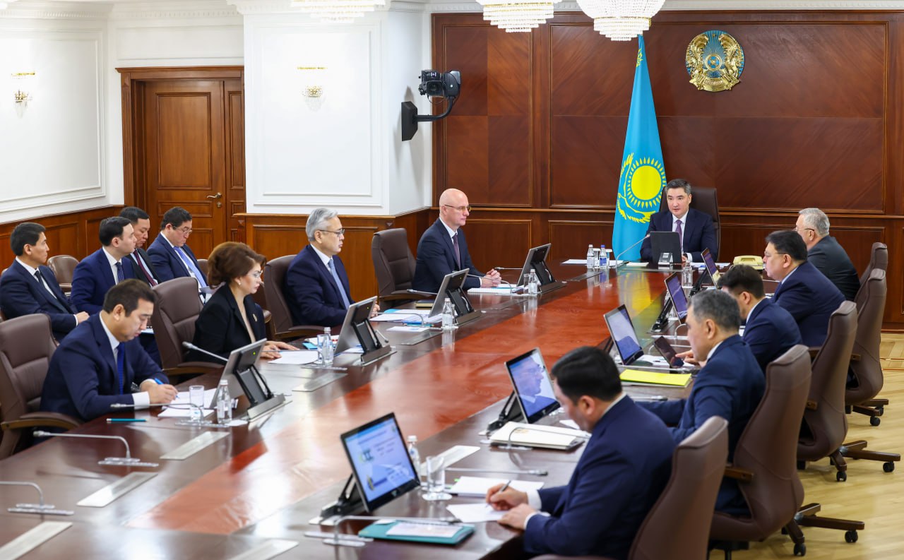 Благодаря поддержке Главы государства третий год подряд выделяются большие средства: Олжас Бектенов о выделении 1 трлн тенге на посевную кампанию