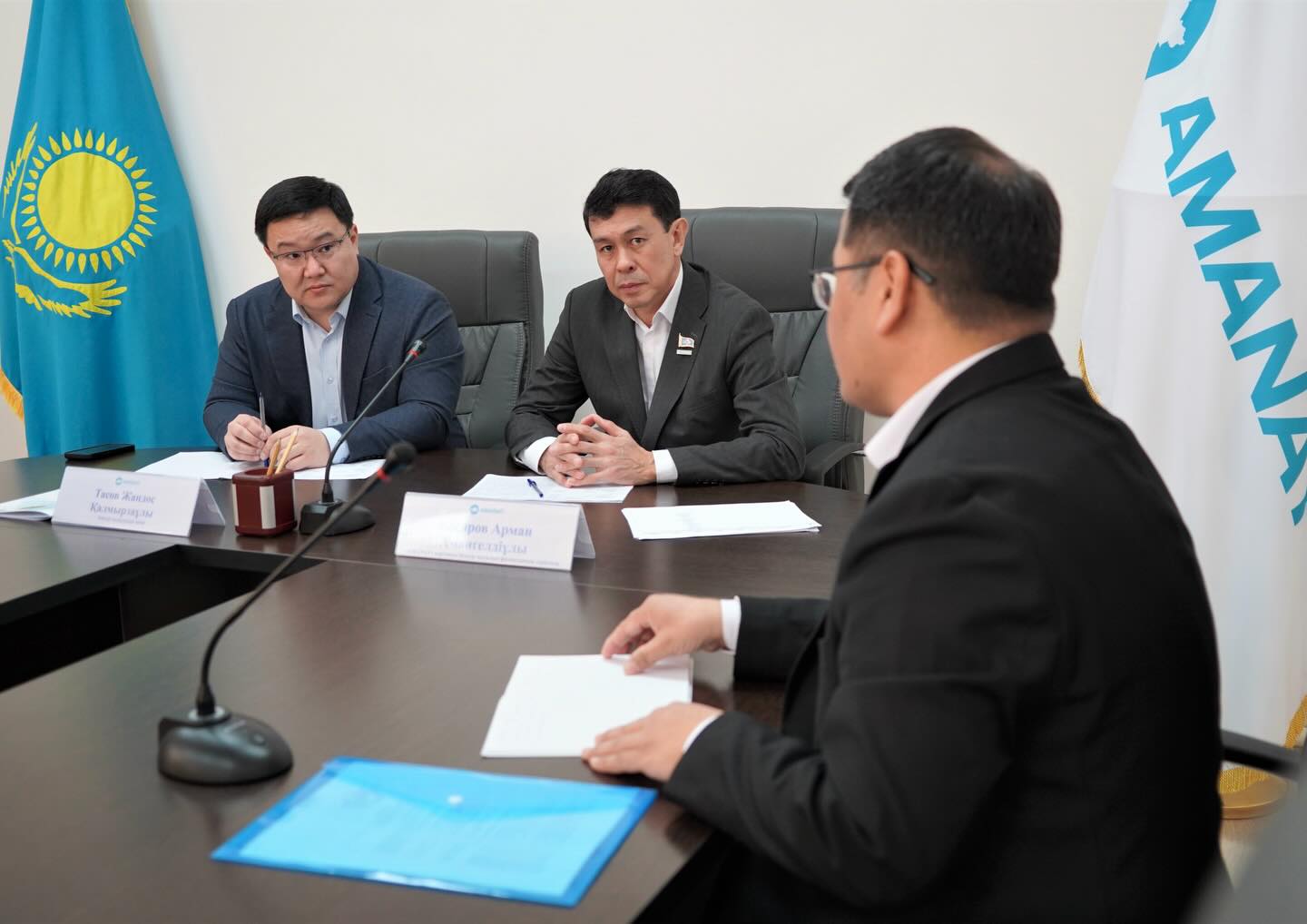 ЖАНДОС ТАСОВ ТҰРҒЫНДАРДЫ ЖЕКЕ МӘСЕЛЕЛЕРІ БОЙЫНША ҚАБЫЛДАДЫ