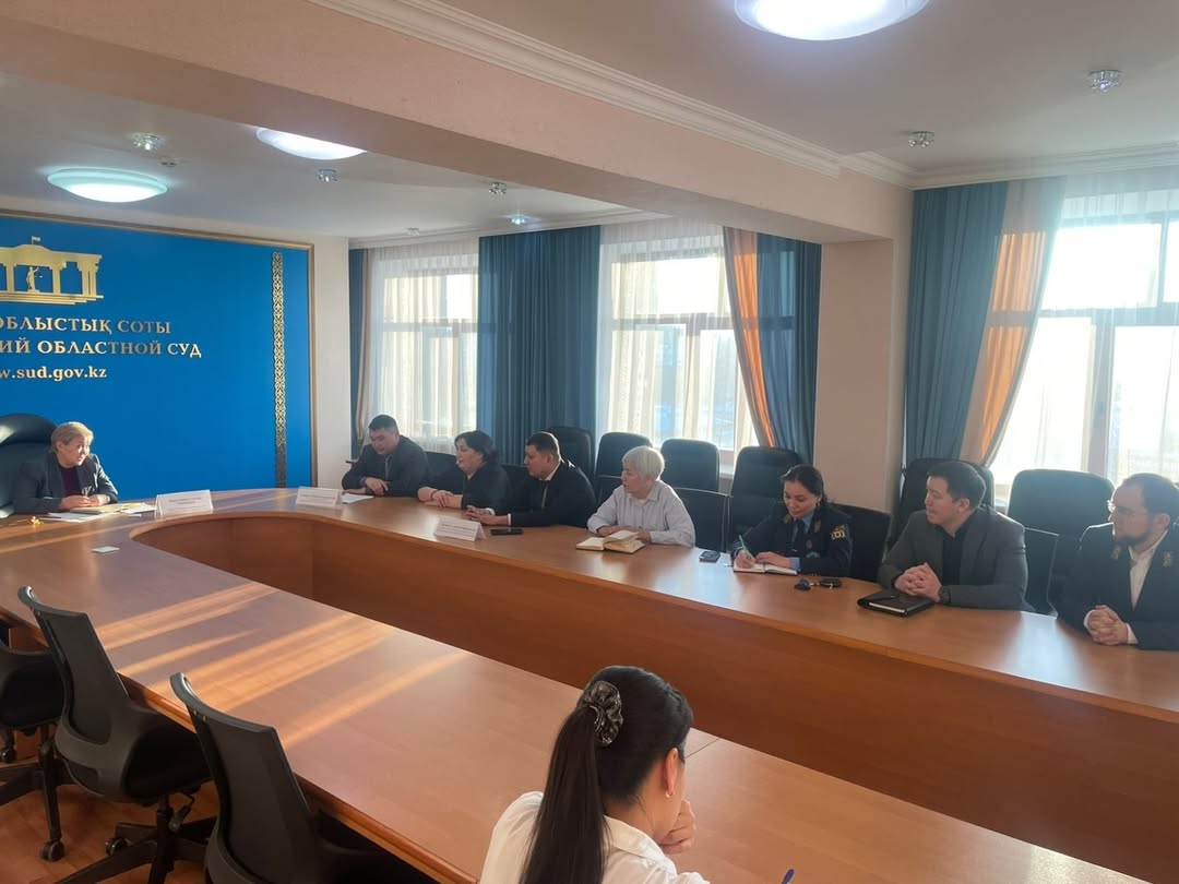 «Медиацияны әкімшілік сот ісін жүргізуде қолдау» тақырыбындағы дөнгелек үстел.