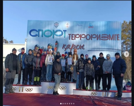 «Спорттың күші – терроризмге қарсы»: Семейдегі шаңғы жарысы 200-ден астам қатысушыны жинады