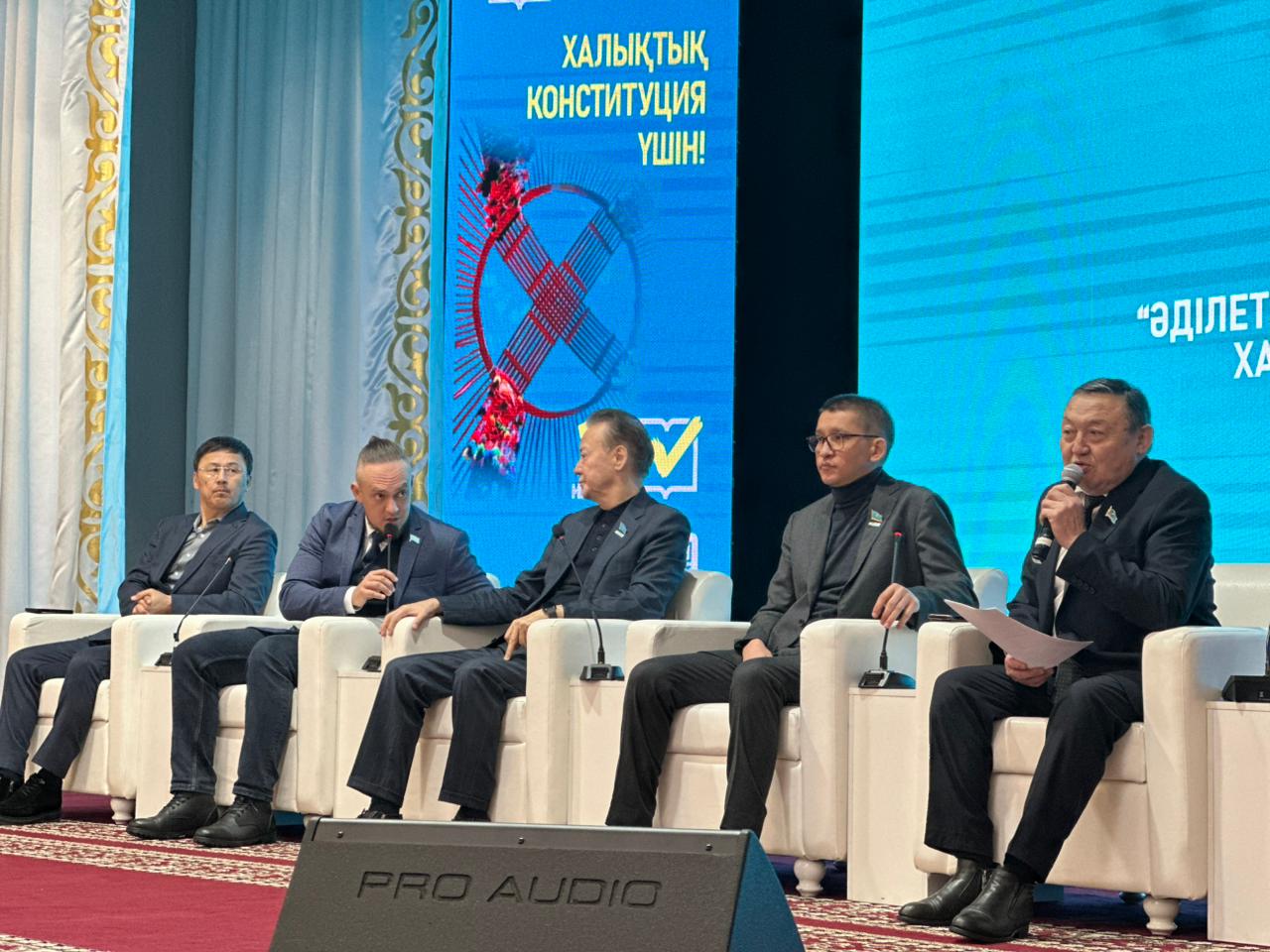 Бүгін Референдум жөніндегі штаб төрағасы Канат Келгенович Саккулаков Осакаров аудан тұрғындарымен кездесу өткізді