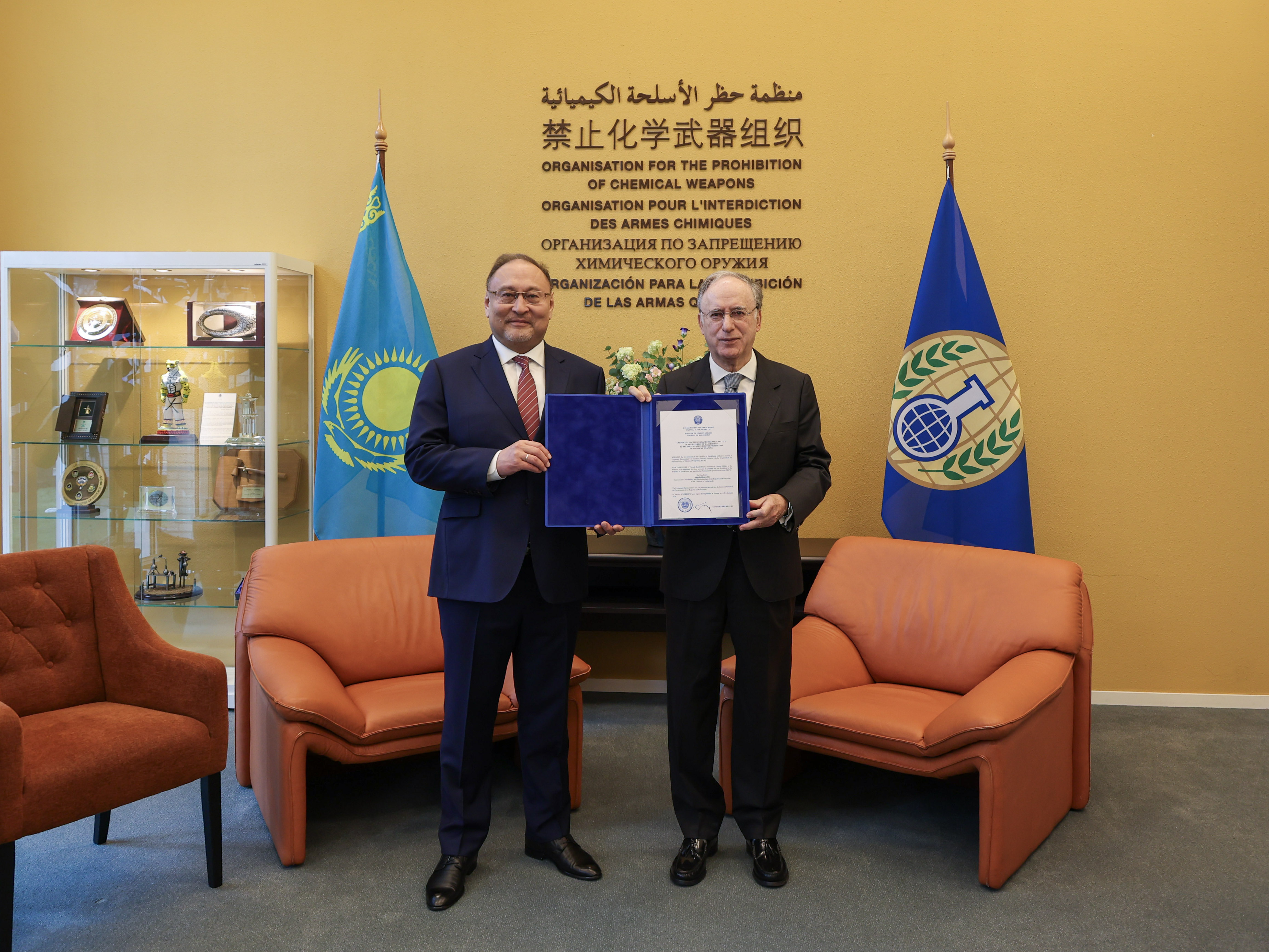 Посол Казахстана вручил верительные грамоты Генеральному директору Организации по запрещению химического оружия