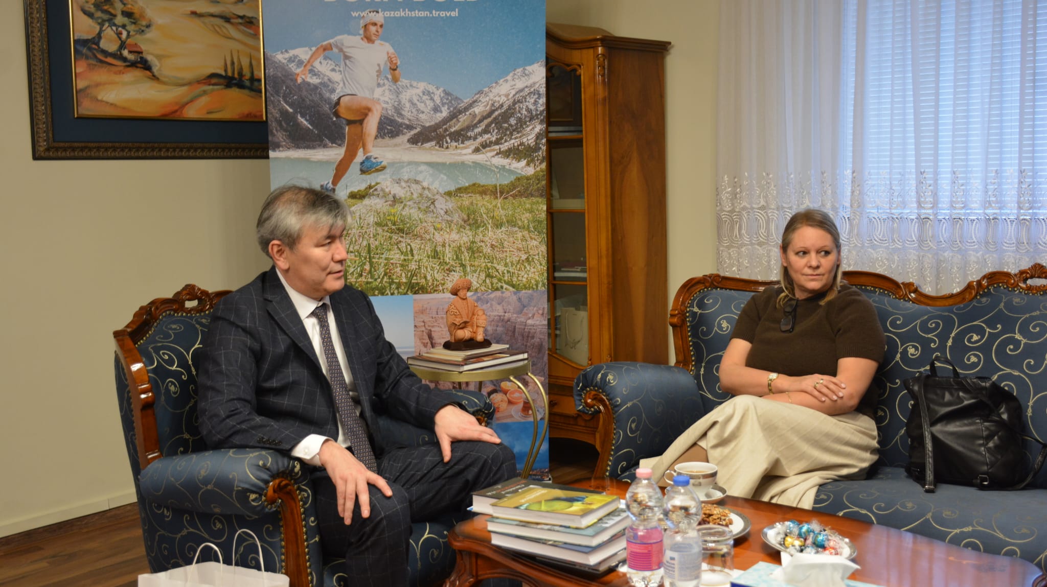 Ғылыми-зерттеу институттары  арасындағы ынтымақтастық перспективалары туралы