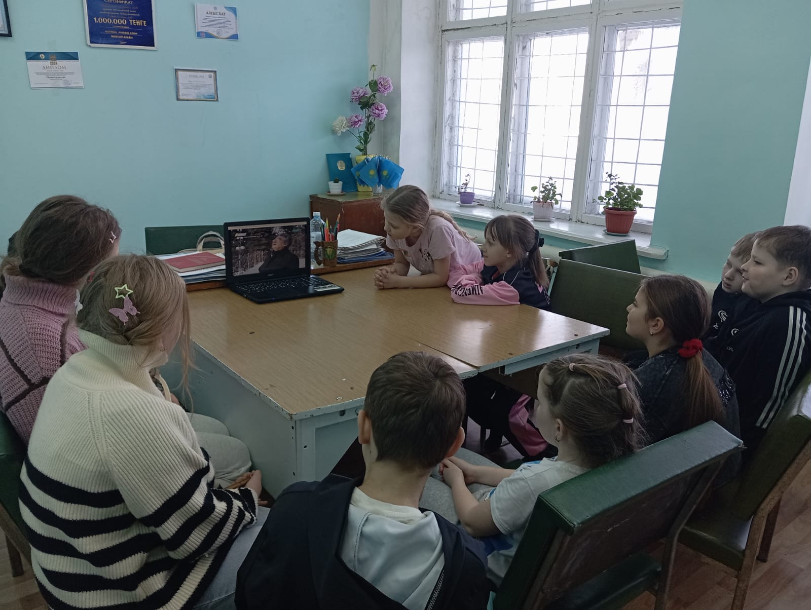 Мәдениет үйінде «Биографиялық очерк: Кенес Дүйсекеев — жетістіктері мен өмір жолы» тақырыбында дөңгелек үстел форматында іс-шара өтті.