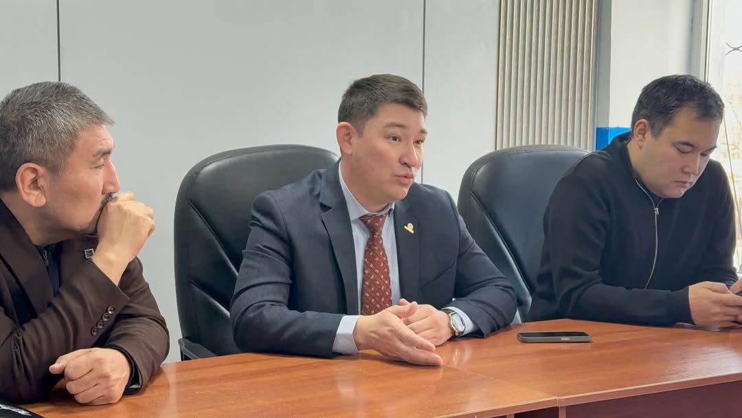 Мойынқұм ауданында полиция қызметкерлерімен Конституция жобасын түсіндіру бойынша кездесу өтті