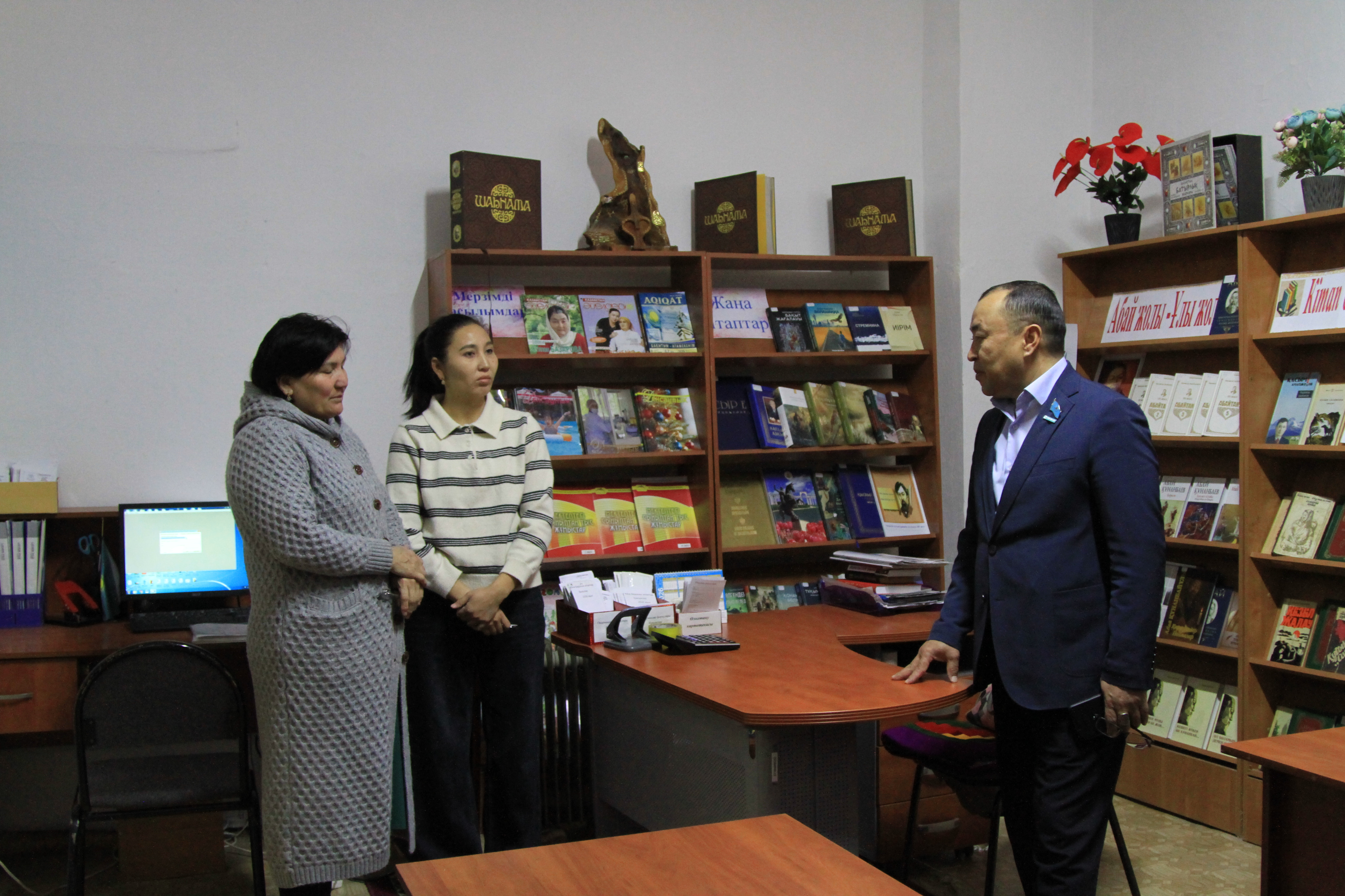 Тұрғындармен кездесу