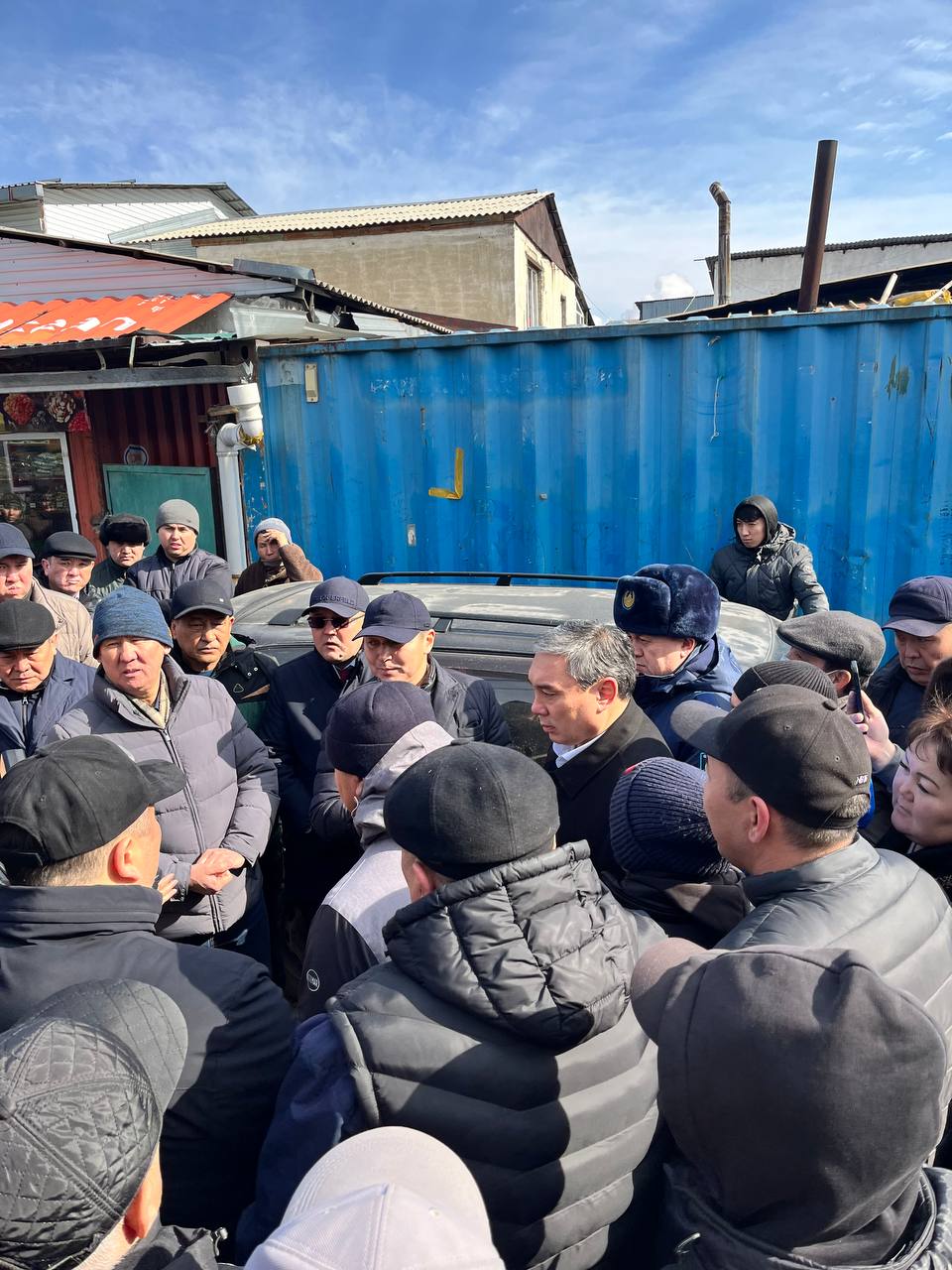 Дайыров көшесінің саудагерлерімен кездесу