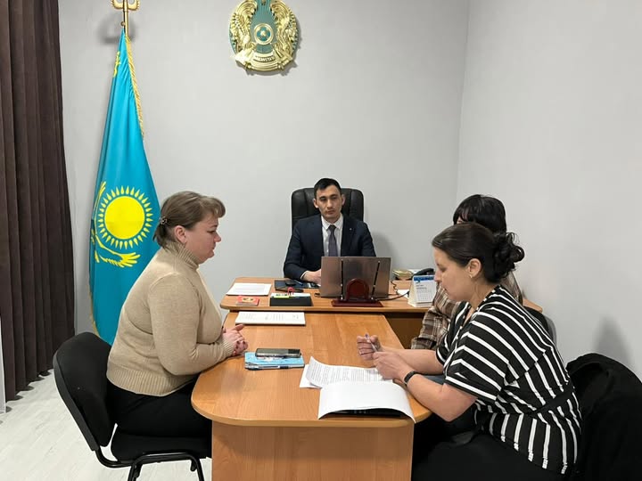 Мемлекеттік қызметшілер арасында Әдеп кодексін сақтау бойынша түсіндірме әңгіме