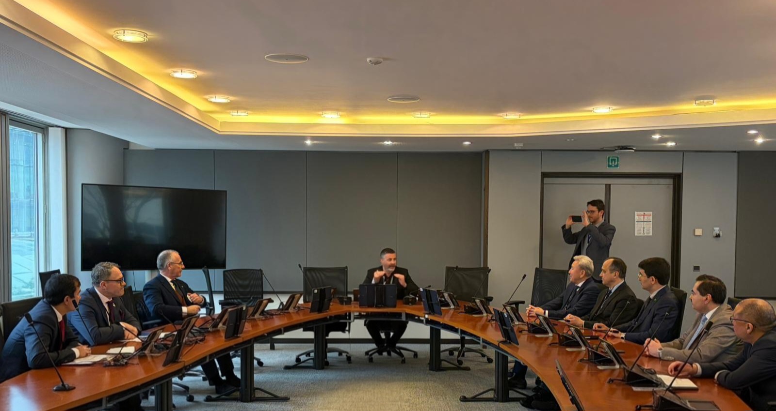 Еуропарламентте өңірлік ынтымақтастық және Қазақстандағы конституциялық реформалар мәселелері талқыланды