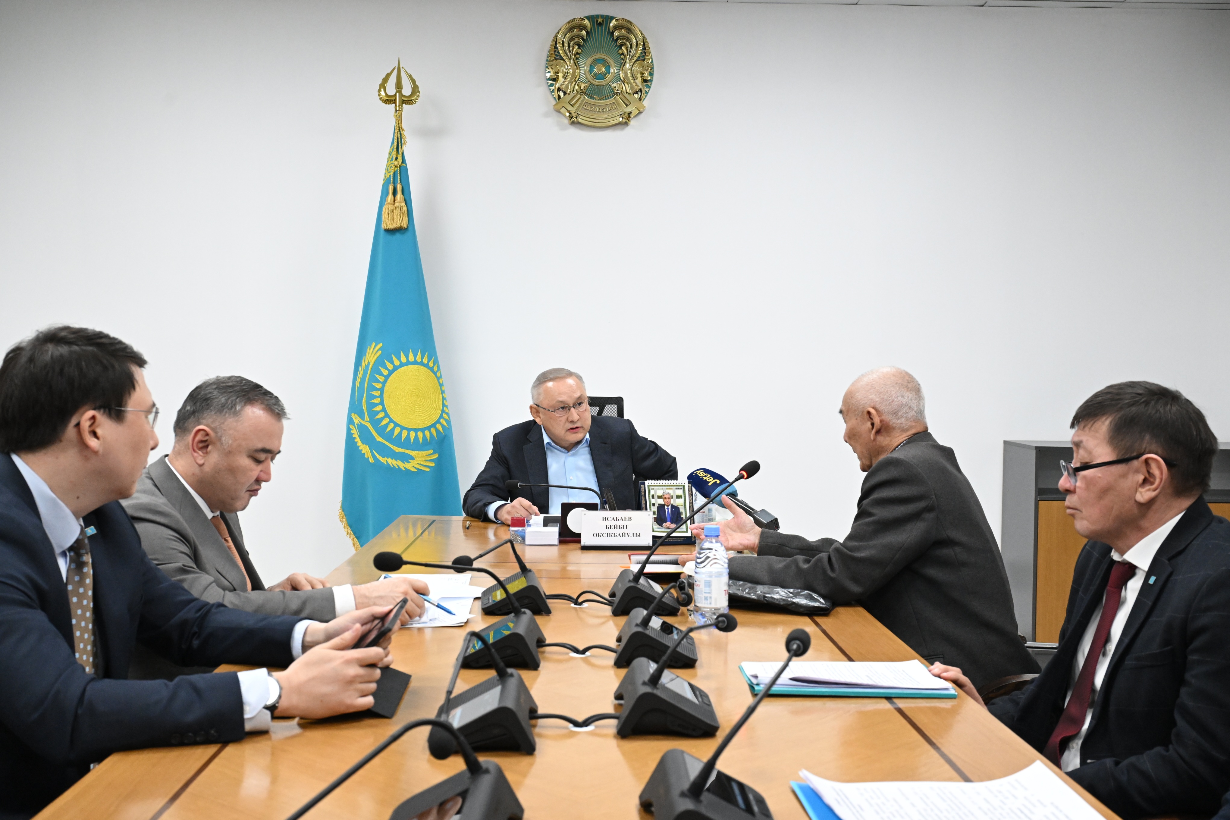Бейбіт Исабаев азаматтарды жеке мәселелері бойынша қабылдады