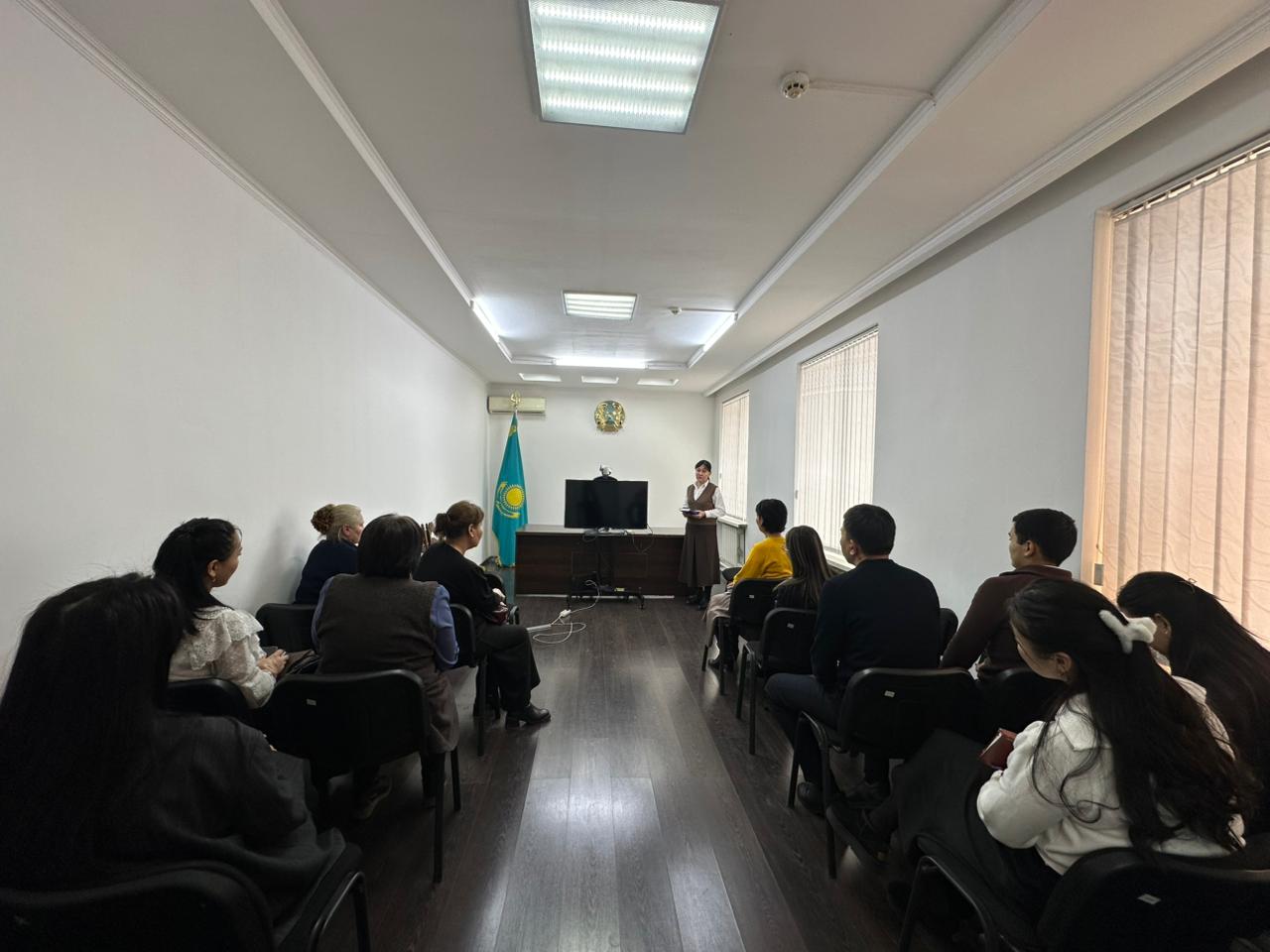 Заң жобаларының негізгі ережелерін халықпен кеңінен талқылау мақсатында жиын