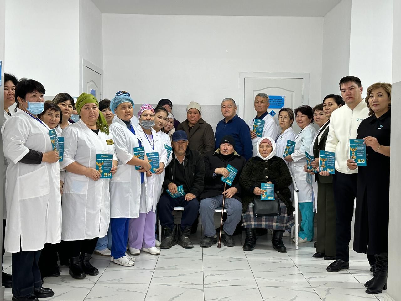 Жетібайдағы маңызды кездесу: медицина қызметкерлерімен ашық пікір алмасу