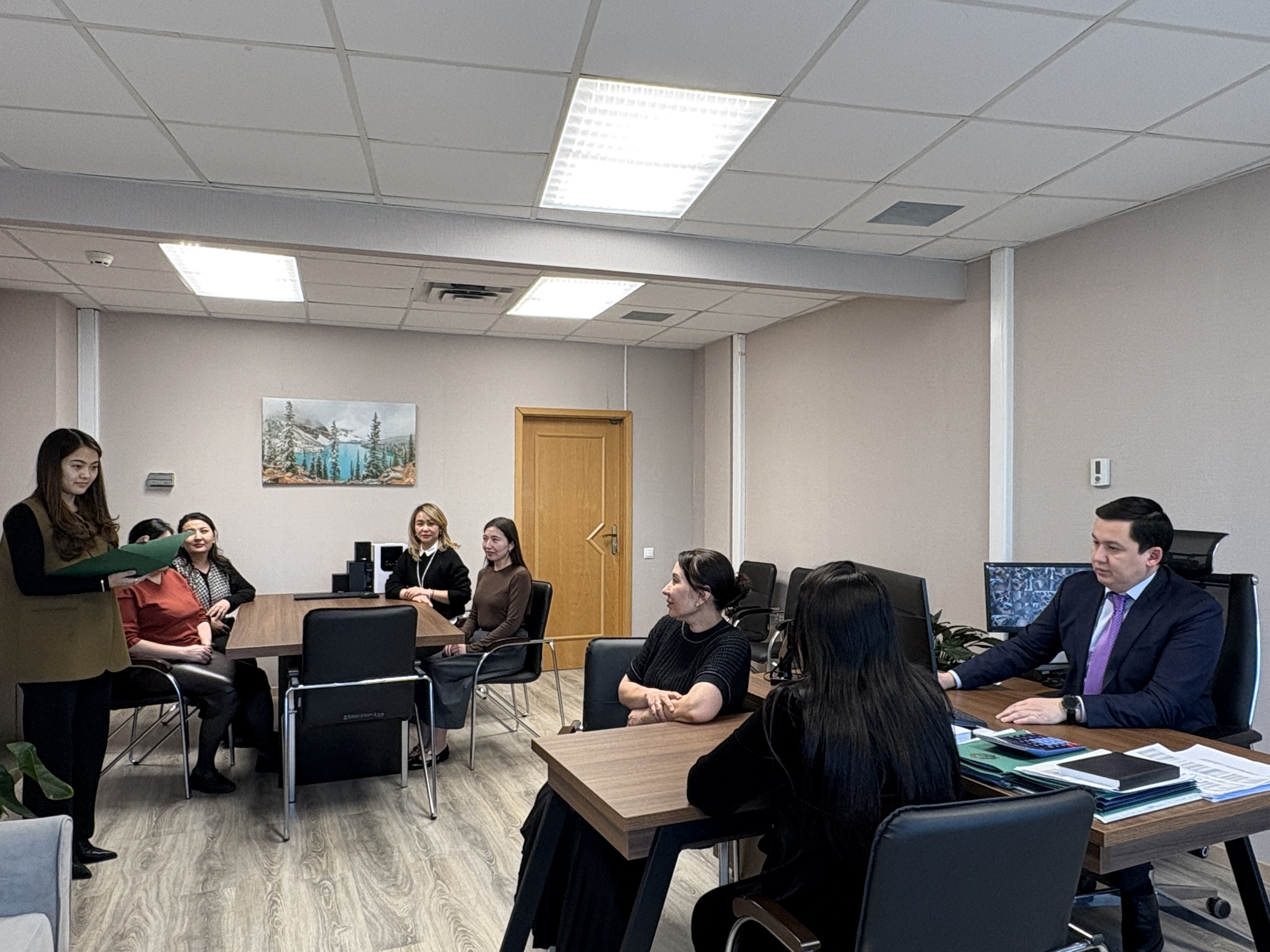 Әкімшілік басқармасы қызметкерлеріне түсіндіру жұмысы жүргізілді