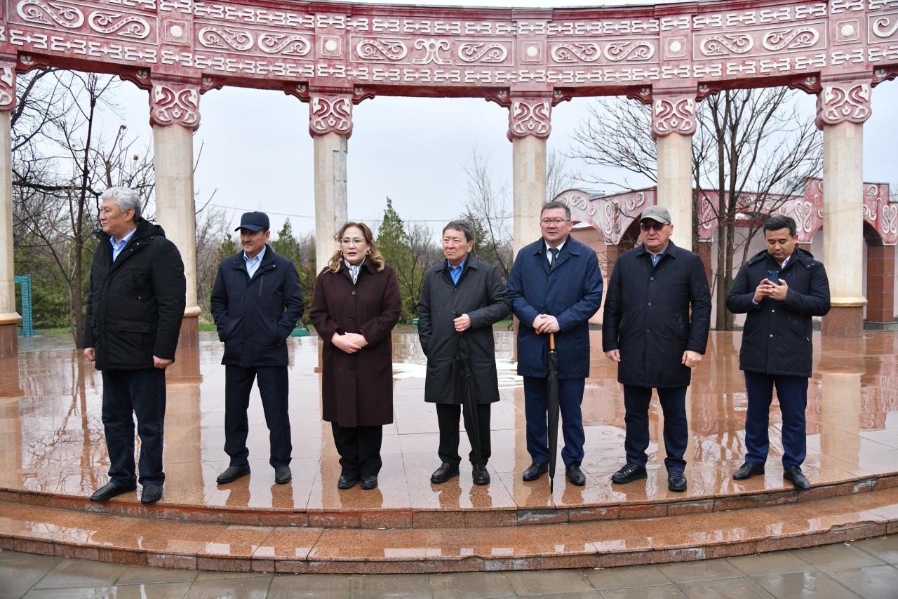 РЕФЕРЕНДУМ-2026: ДЕНДРОСАЯБАҚ ҰЖЫМЫМЕН ЖАҢА КОНСТИТУЦИЯ ЖОБАСЫ ТАЛҚЫЛАНДЫ