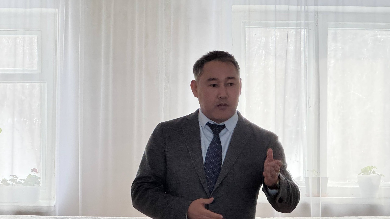 Ағымдағы жылдың 5 ақпанда Ілияс Омаров атындағы ауылдық округте, Димитров ауылдық округінде, сондай-ақ Свердлов ауылында тұрғындармен есептік кездесулер өтті.