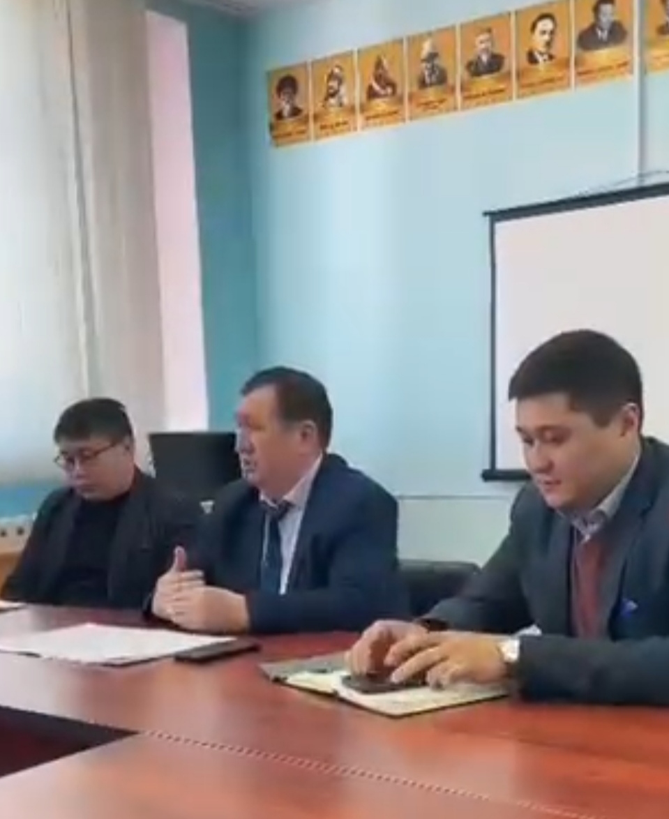 "Дөңгелек үстел" өткізу