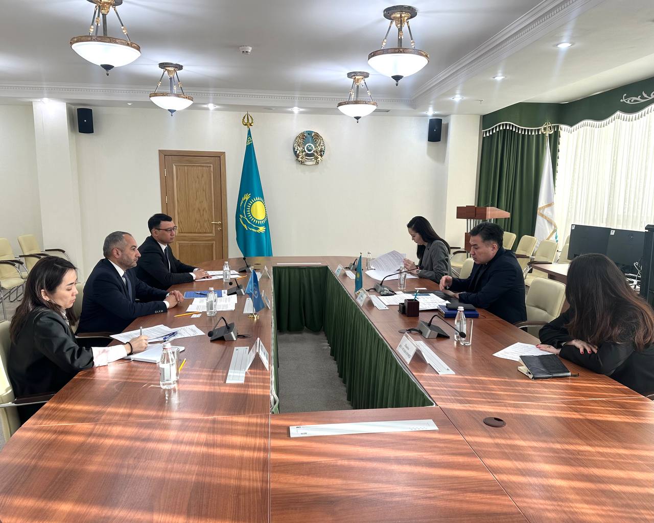 Еңбекминінде Орталық Азиядағы БҰҰ БЖКБ-ның жаңа Өкілімен босқындардың құқықтарын қорғау мәселелері талқыланды