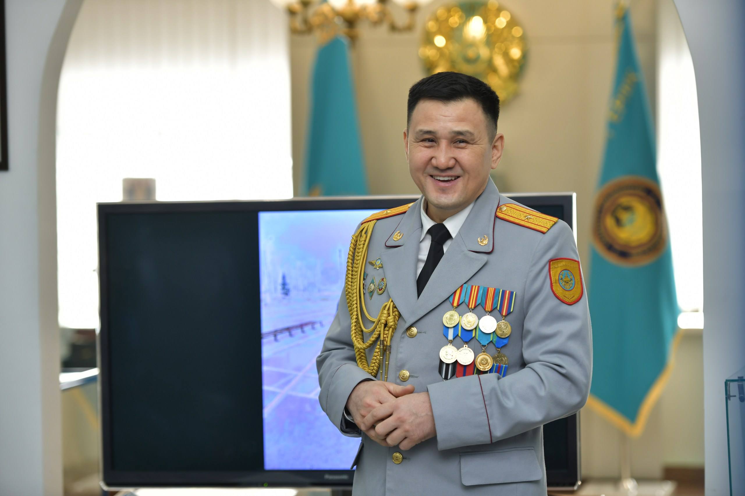 Мұрат Нұрғазинмен ҚАЖ қызметкерлерінің кездесу кеші өтті