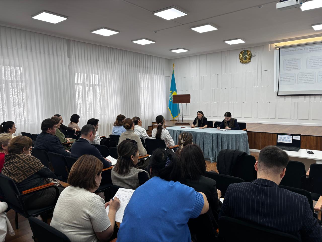 МЕДИЦИНАЛЫҚ ҰЙЫМДАР ӨКІЛДЕРІ ҚАТЫСУЫМЕН «РЕЦЕПТТЕРДІ ЖАЗЫП БЕРУ, ЕСЕПКЕ АЛУ ЖӘНЕ САҚТАУ ҚАҒИДАЛАРЫ» ТАҚЫРЫБЫНДА ЖИНАЛЫС ӨТТІ