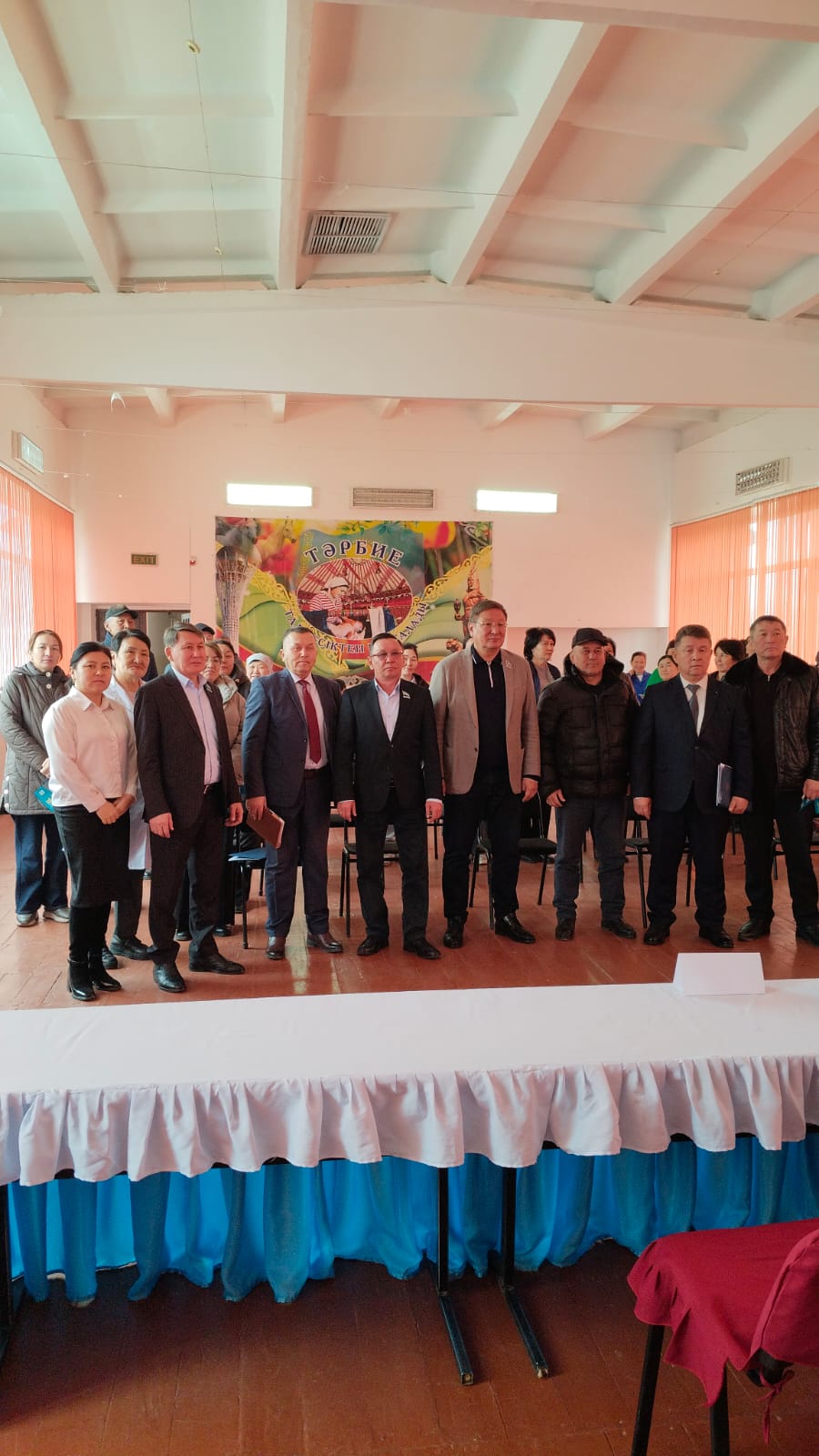 Спикерлермен кездесу туралы