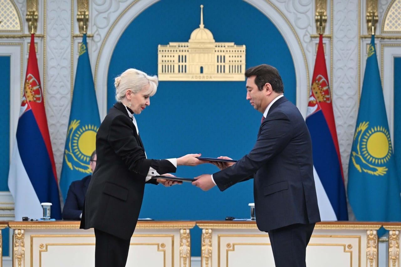 🇰🇿🇷🇸 Қазақстан мен Сербия президенттері кеңейтілген құрамда келіссөздер өткізді